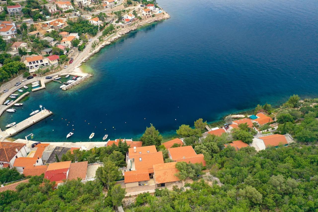 Villa Relax , With Seaview And Two Pools Near Beach Starigrad  Exterior photo
