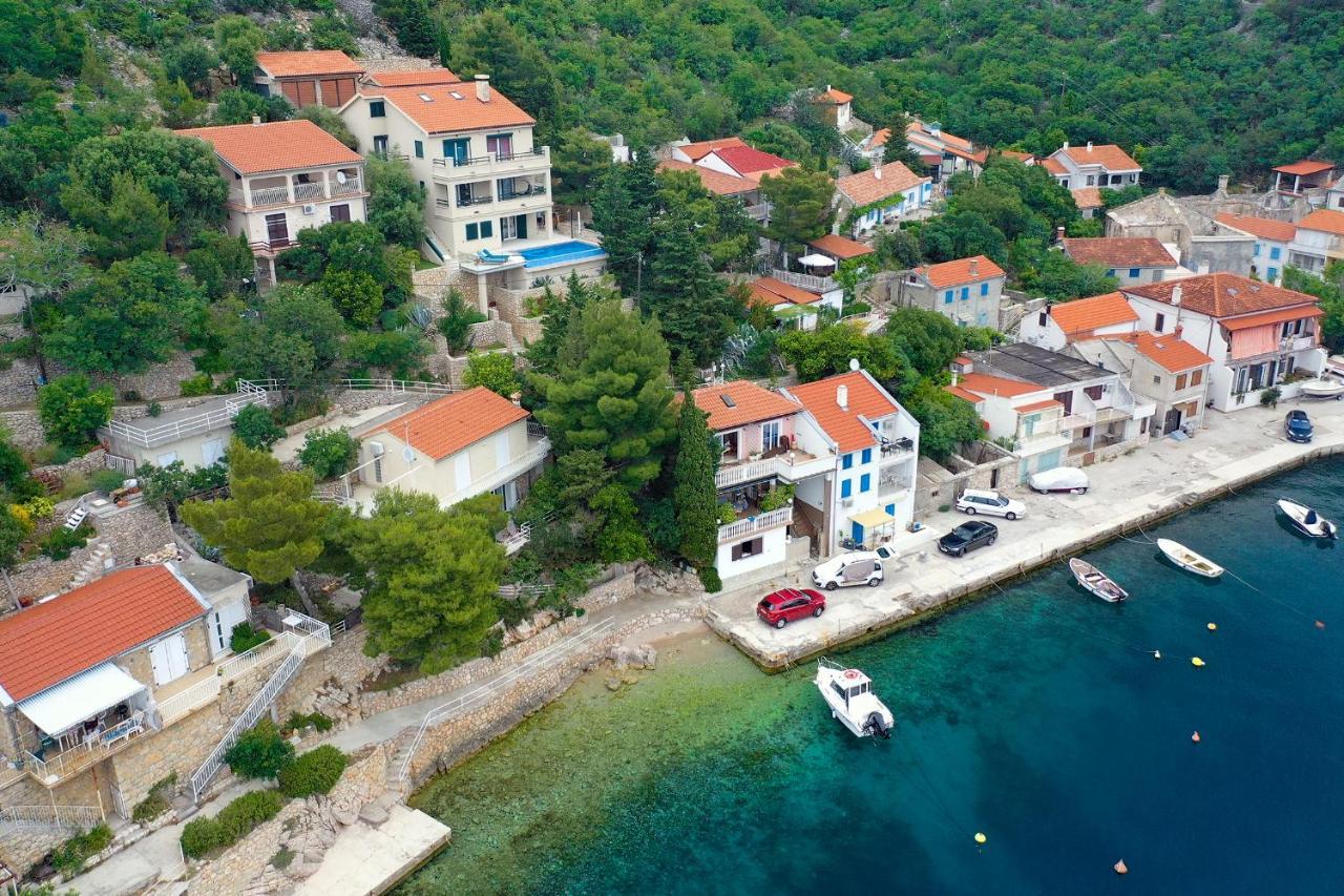 Villa Relax , With Seaview And Two Pools Near Beach Starigrad  Exterior photo