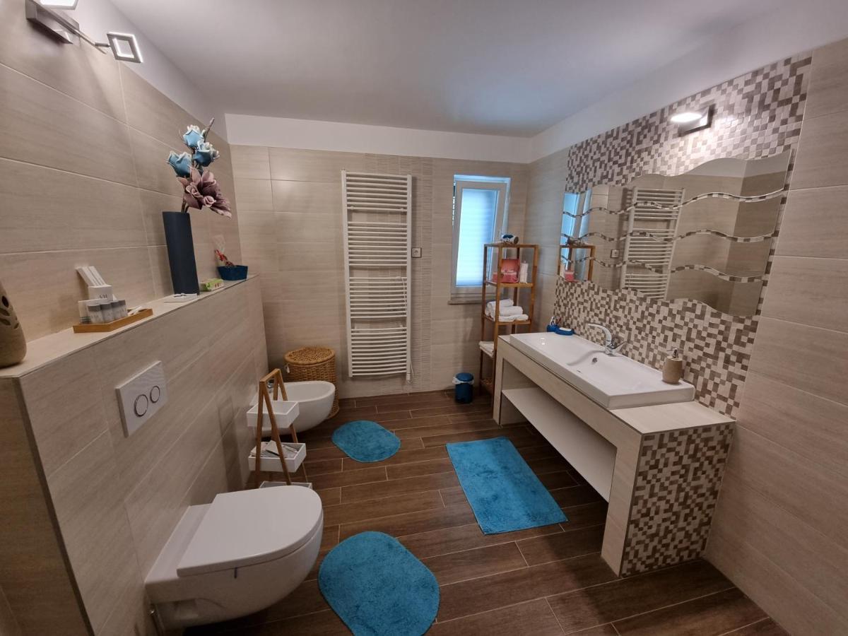 Villa Relax , With Seaview And Two Pools Near Beach Starigrad  Exterior photo